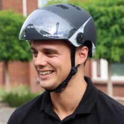 Casque Vélo/trott/speed éclairage, Clignotants, Audio - Blanc Ou Noir -Fun Eco Bikes Boutique casque velotrottspeed eclairage clignotants audio blanc ou noir 2