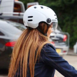 Casque Vélo/trott/speed éclairage, Clignotants, Audio - Blanc Ou Noir -Fun Eco Bikes Boutique casque velotrottspeed eclairage clignotants audio blanc ou noir 4